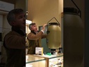Comedero de Caza - Dispensador Metálico HU22L con Bidón 60L con Asa de Forja 